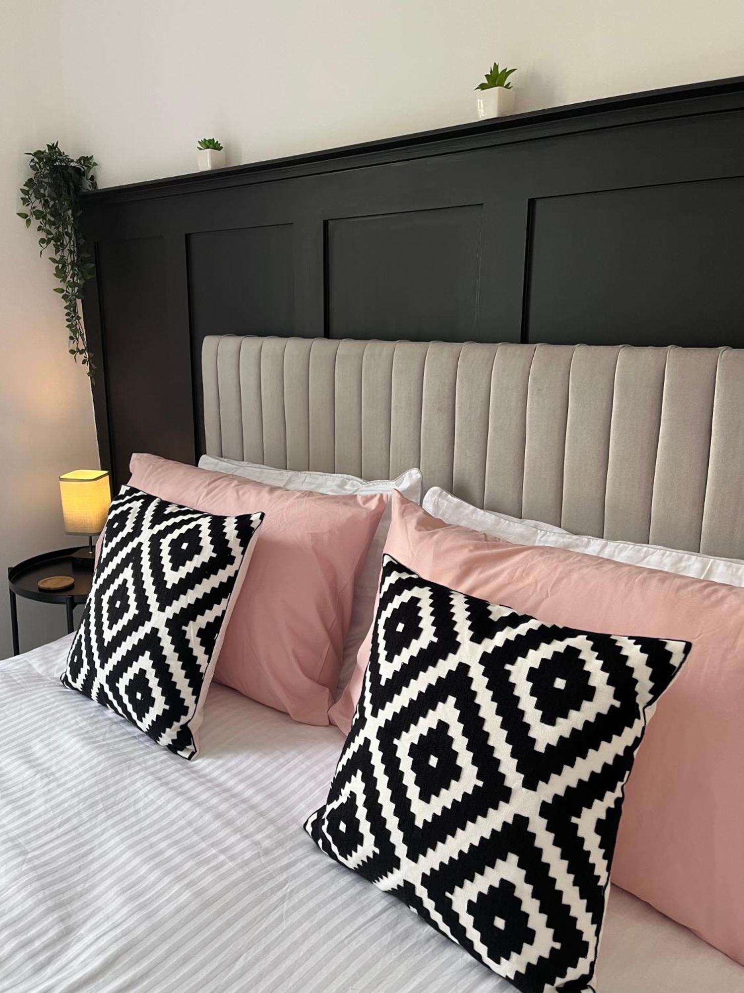 Le Cantou Bed & Breakfast Affieux